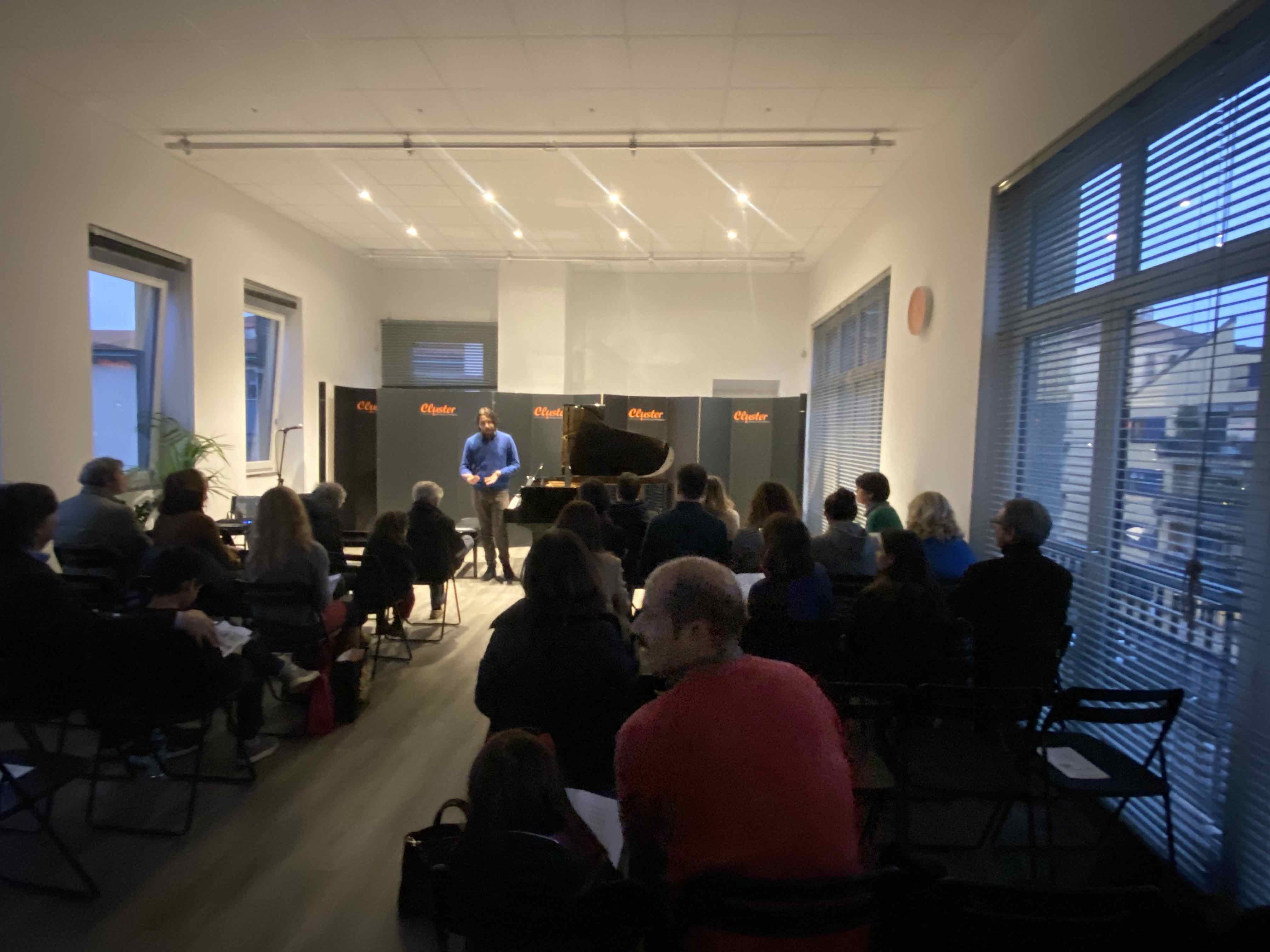Incontro con Emanuele Delucchi a Milano
